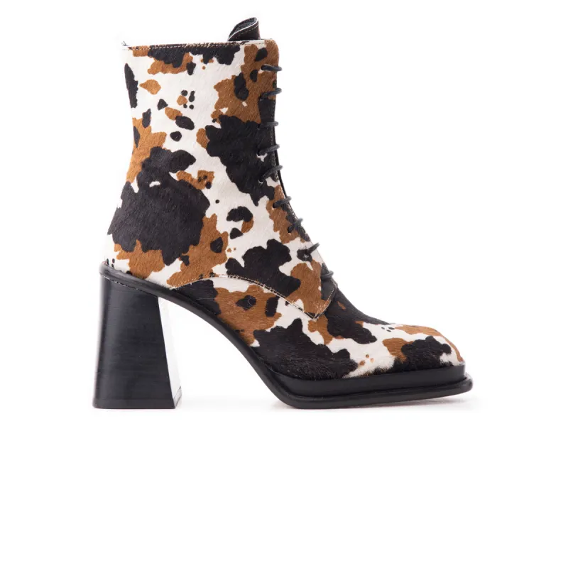 Dusseldorf Multi Cow Pony sold by L'Intervalle