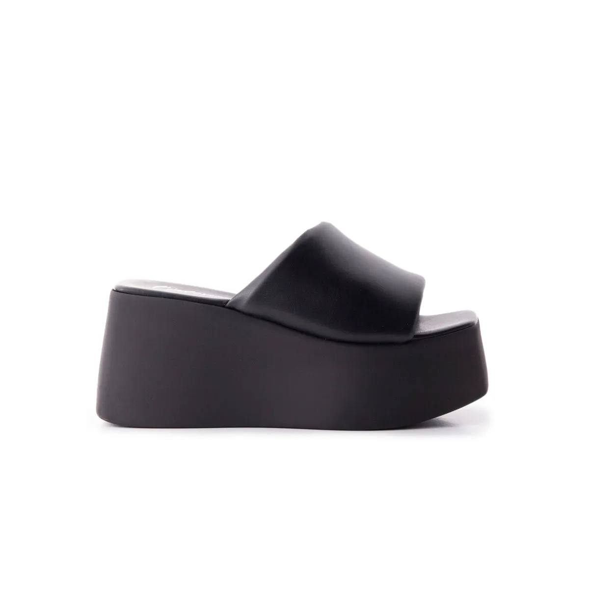 Apple Black Leather sold by L'Intervalle