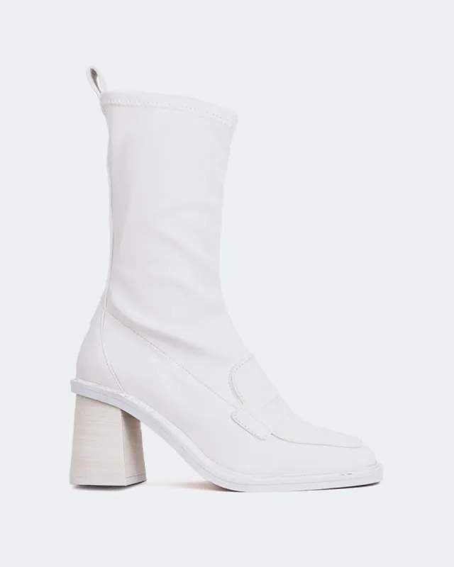 Bridge White Stretch sold by L'Intervalle