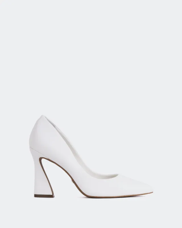 Amanda White Leather sold by L'Intervalle