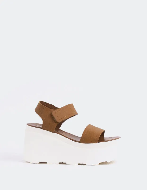 Ideal Tan Leather sold by L'Intervalle