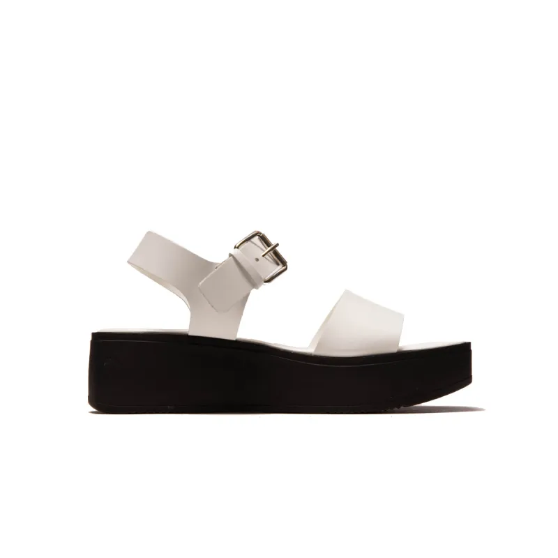 Avola White Leather sold by L'Intervalle