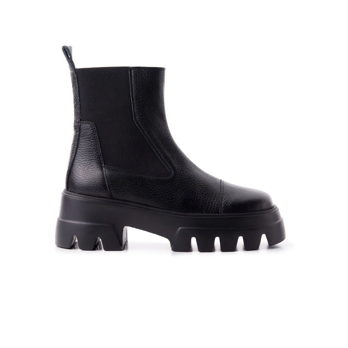 Nebraska Black Leather sold by L'Intervalle