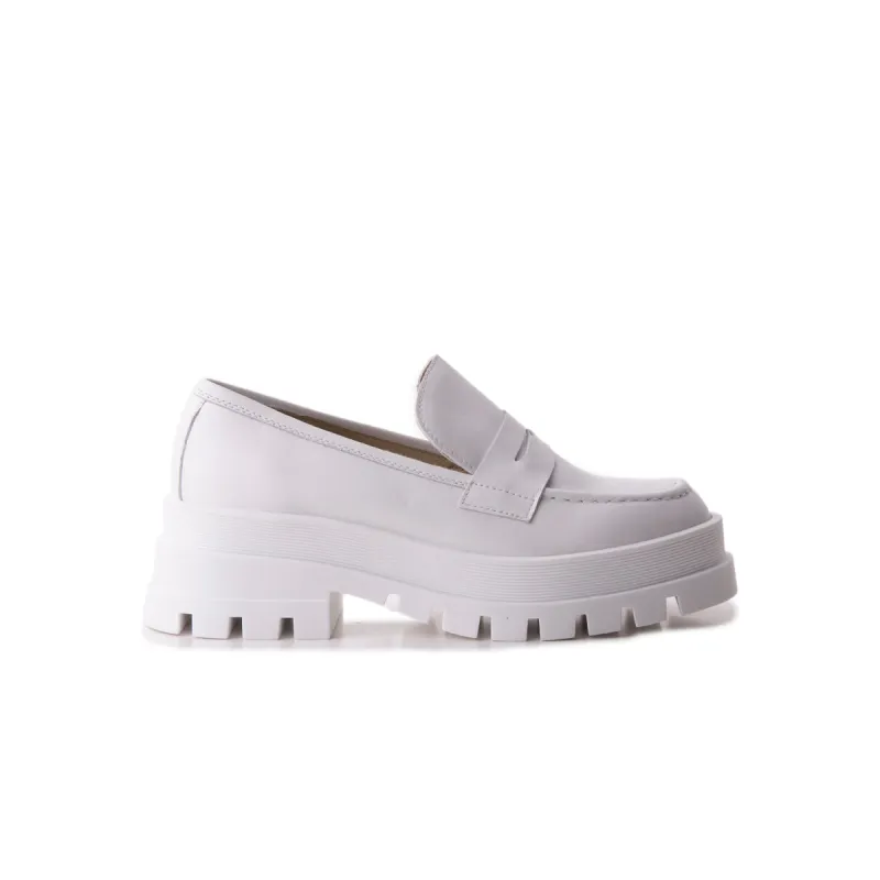 Study White Leather sold by L'Intervalle