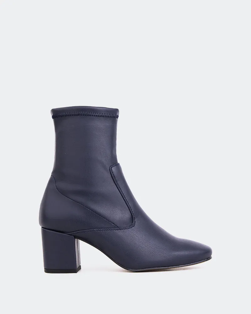 Montigny Navy Stretch sold by L'Intervalle