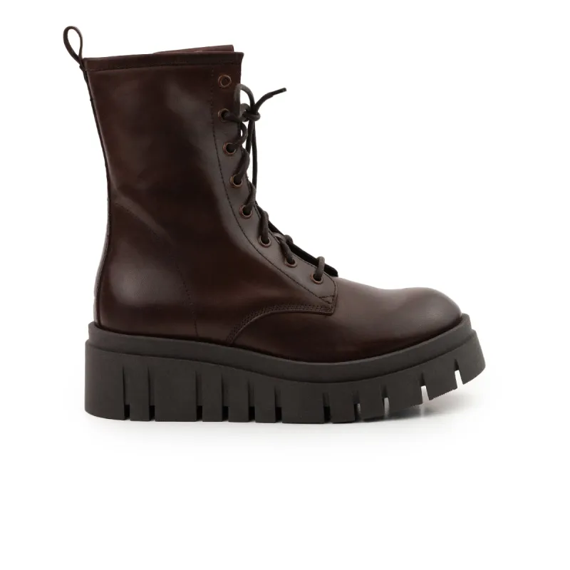 Davao Brown Leather sold by L'Intervalle