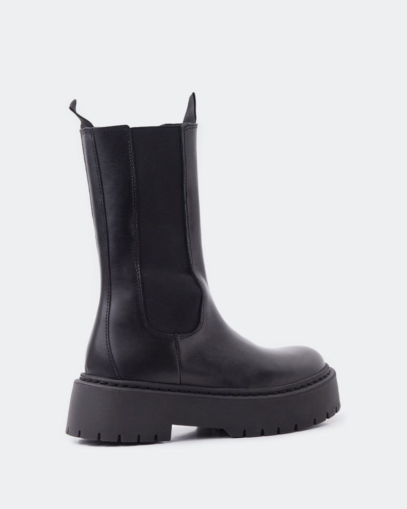 Gaspé Black Leather sold by L'Intervalle product image thumbnail 2