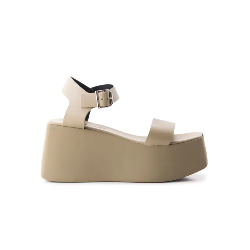 Chaton Light Khaki Leather sold by L'Intervalle