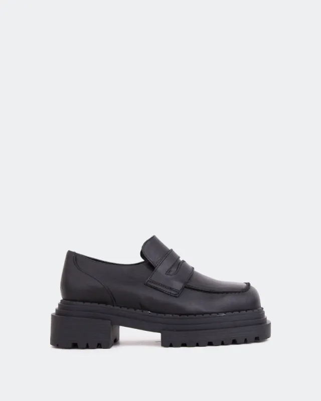 Patio Black Leather sold by L'Intervalle