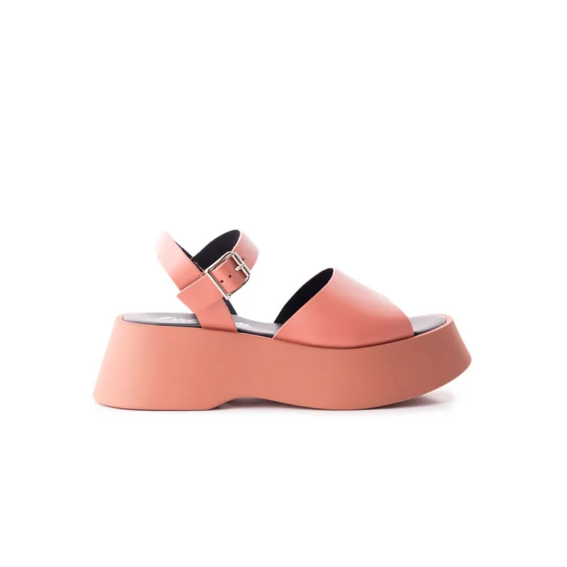 Aran Pink Leather sold by L'Intervalle