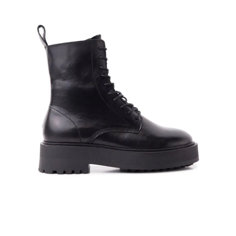 Matane Black Leather sold by L'Intervalle