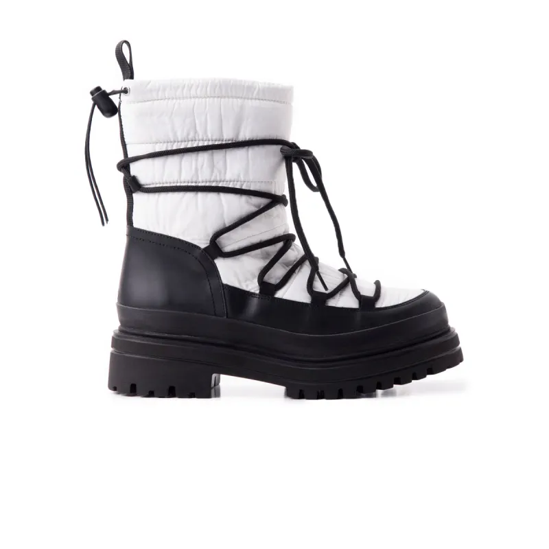 Luisville White Nylon sold by L'Intervalle