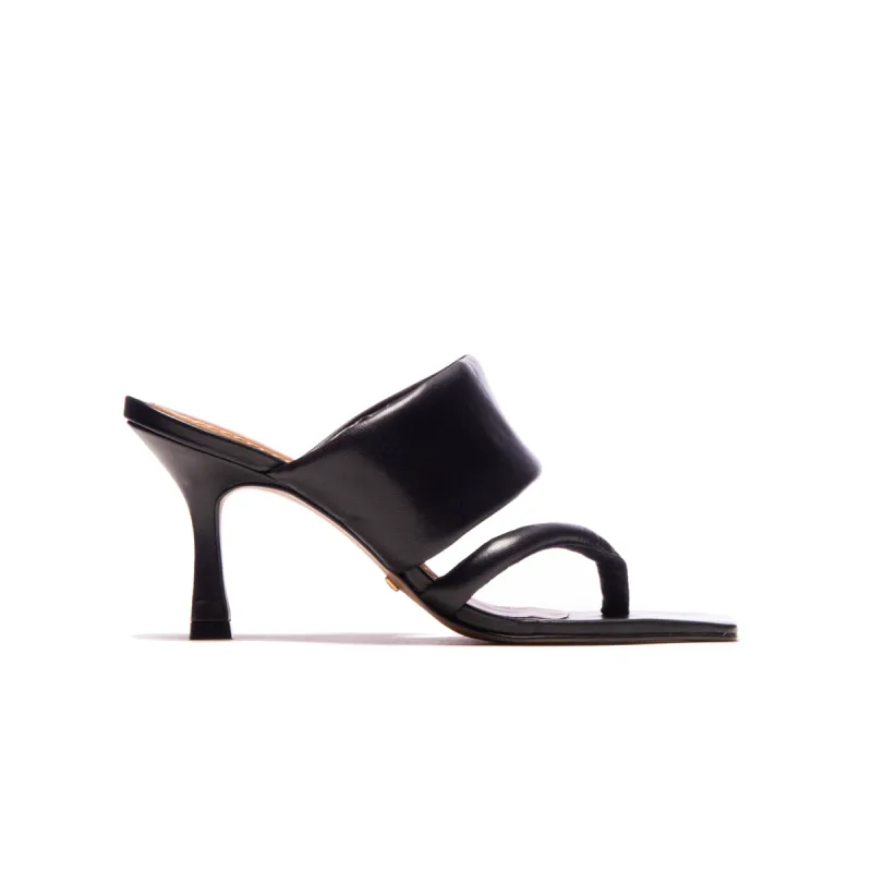 Jet Black Leather sold by L'Intervalle