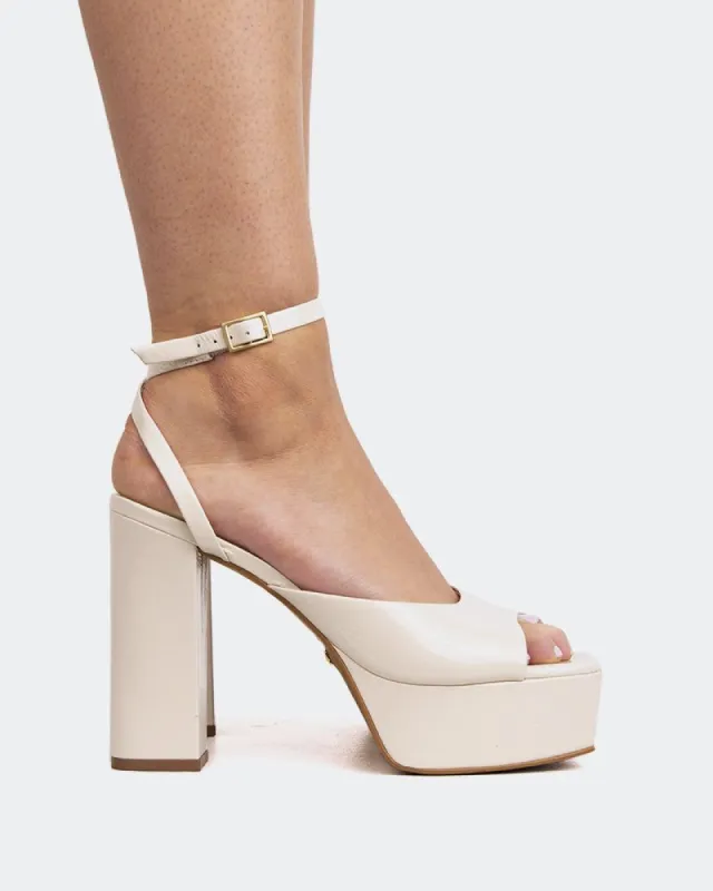 Levita Off White Naplack sold by L'Intervalle