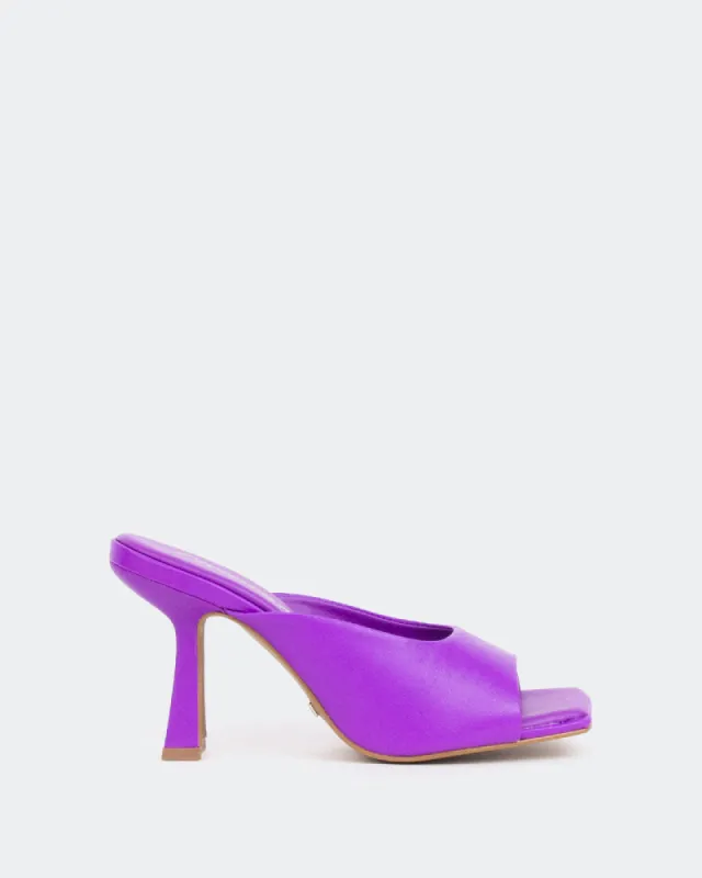 Noella, Purple Leather/Cuir Violet sold by L'Intervalle