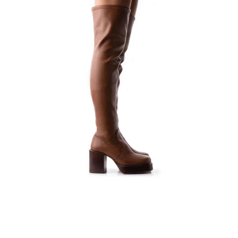 Ecker Tan Stretch sold by L'Intervalle