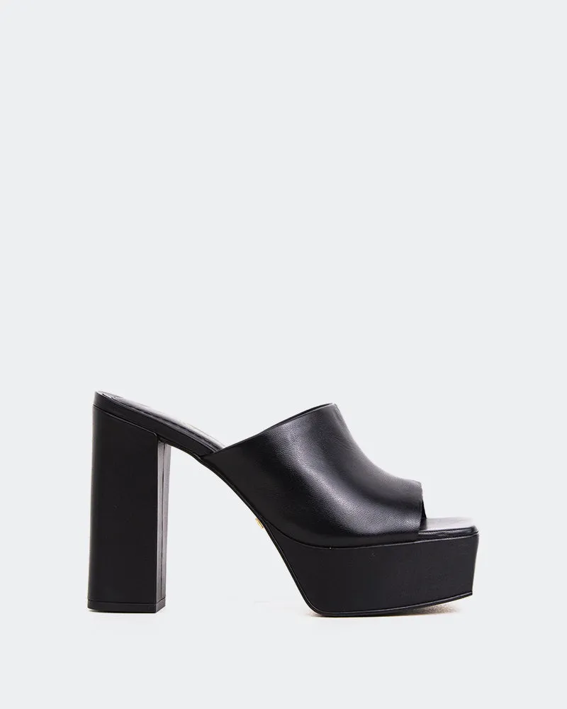 Leva Black Leather sold by L'Intervalle