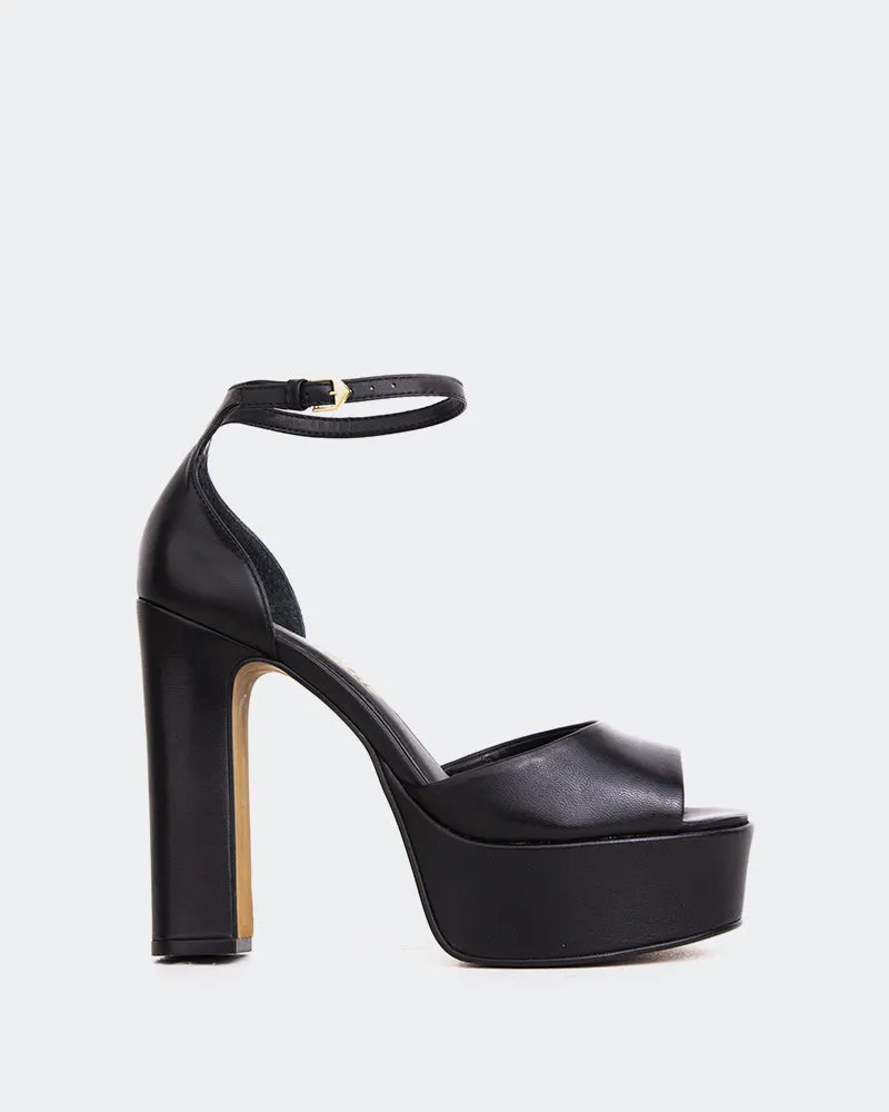 Porfi Black Leather sold by L'Intervalle