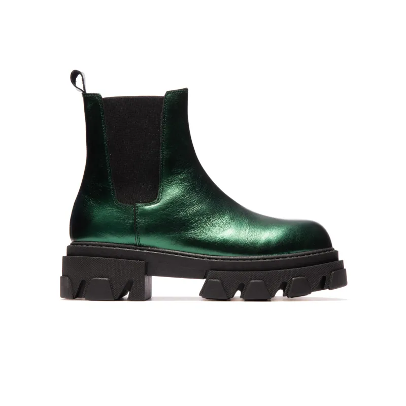 Garforth Green Metallic sold by L'Intervalle