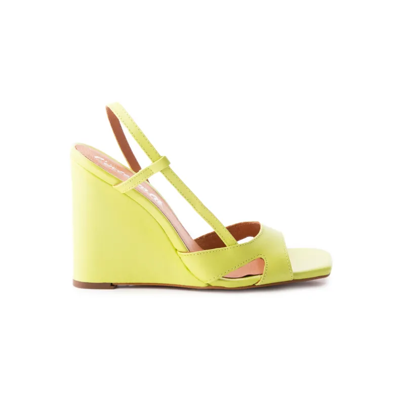 Loreto Kiwi Leather sold by L'Intervalle