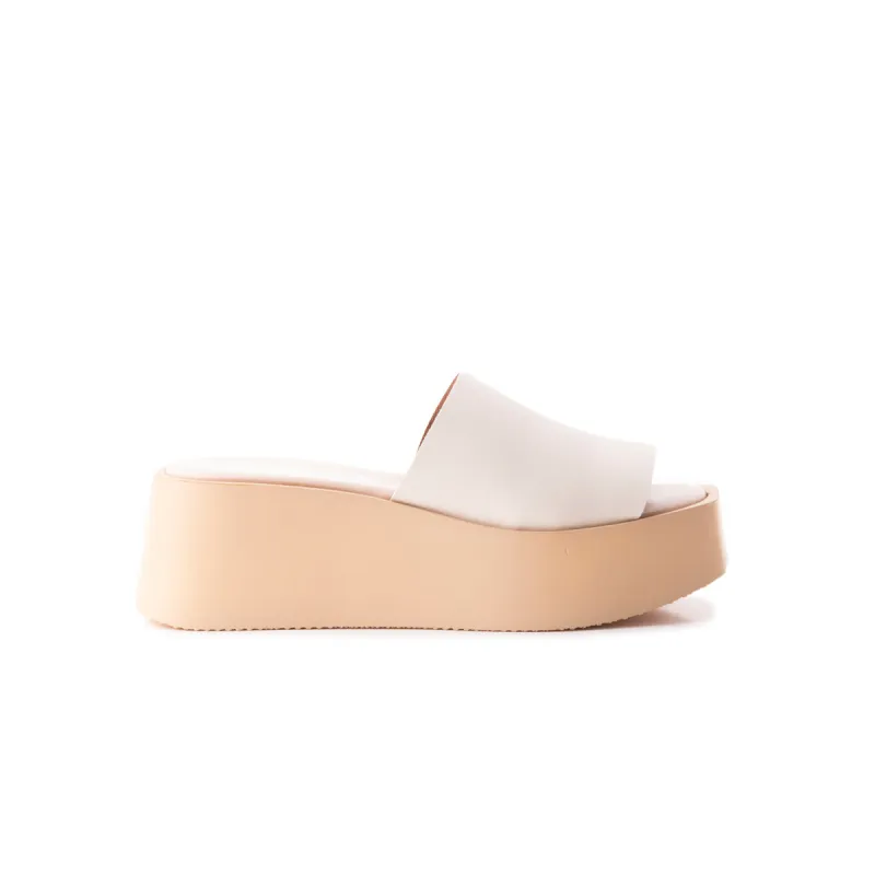 Bologna Beige Leather sold by L'Intervalle