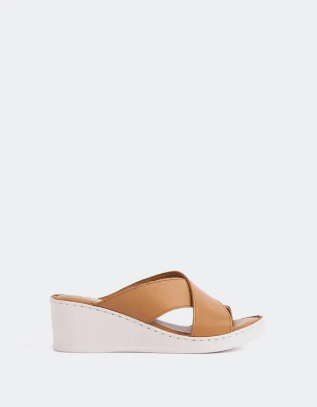 Govina Tan Leather sold by L'Intervalle