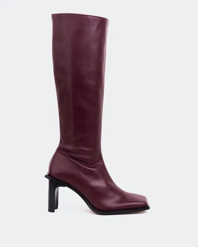Rivet Burgundy Leather sold by L'Intervalle