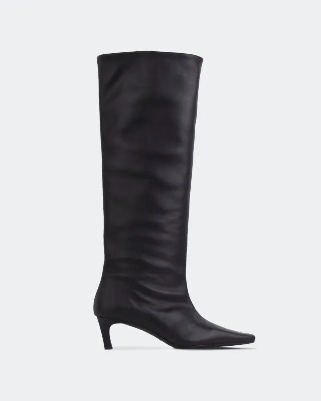 Omara Black Leather sold by L'Intervalle