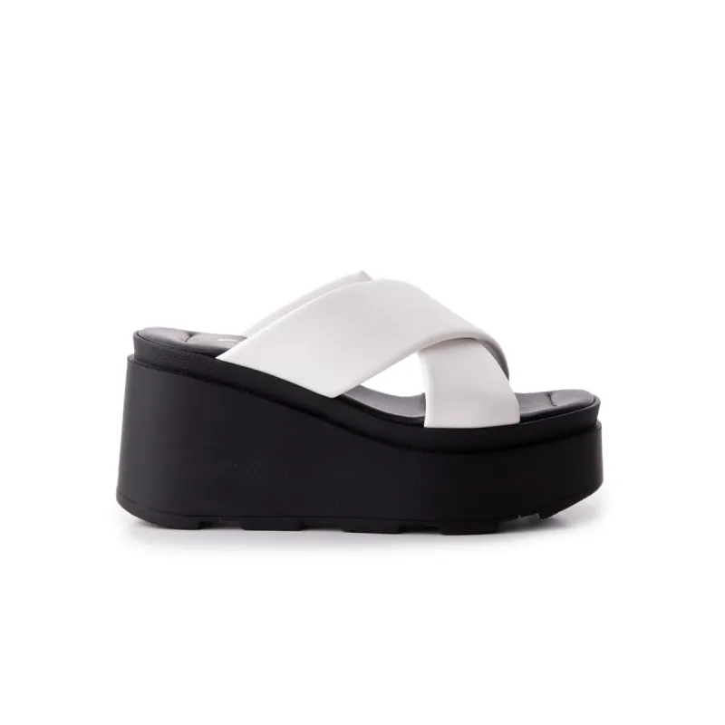 Sunshine White Leather sold by L'Intervalle