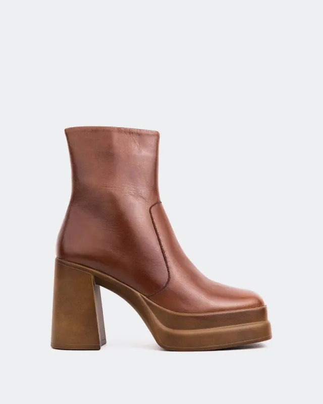 Padua Brown Leather sold by L'Intervalle