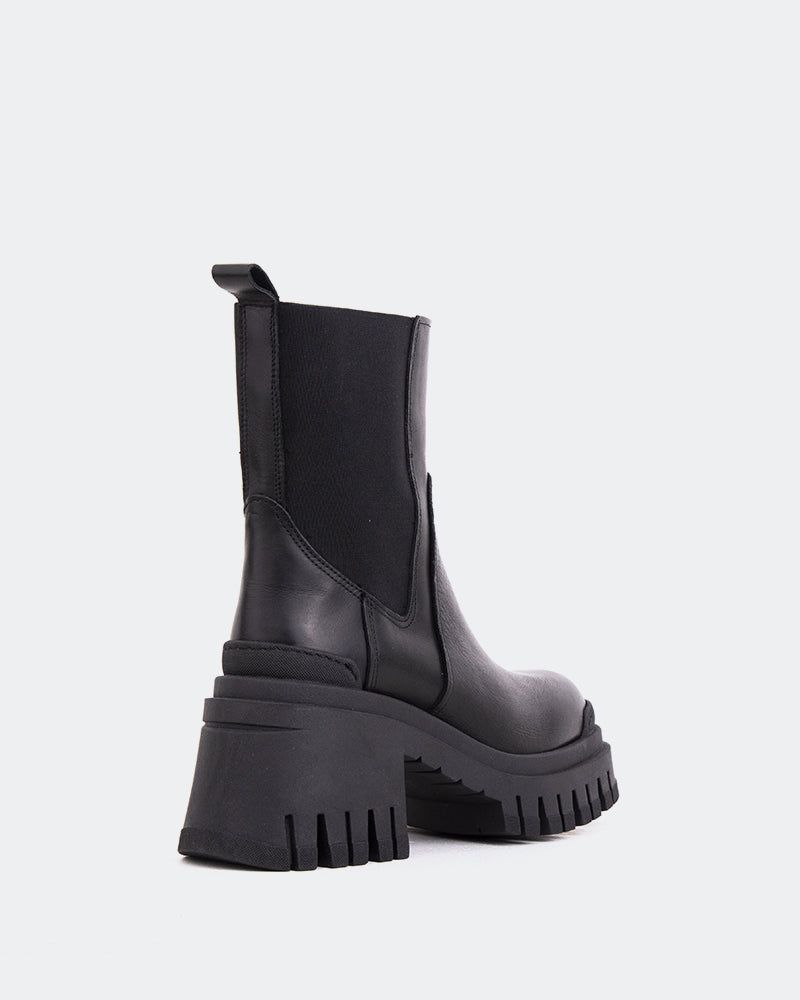 Moose Black Leather sold by L'Intervalle product image thumbnail 3