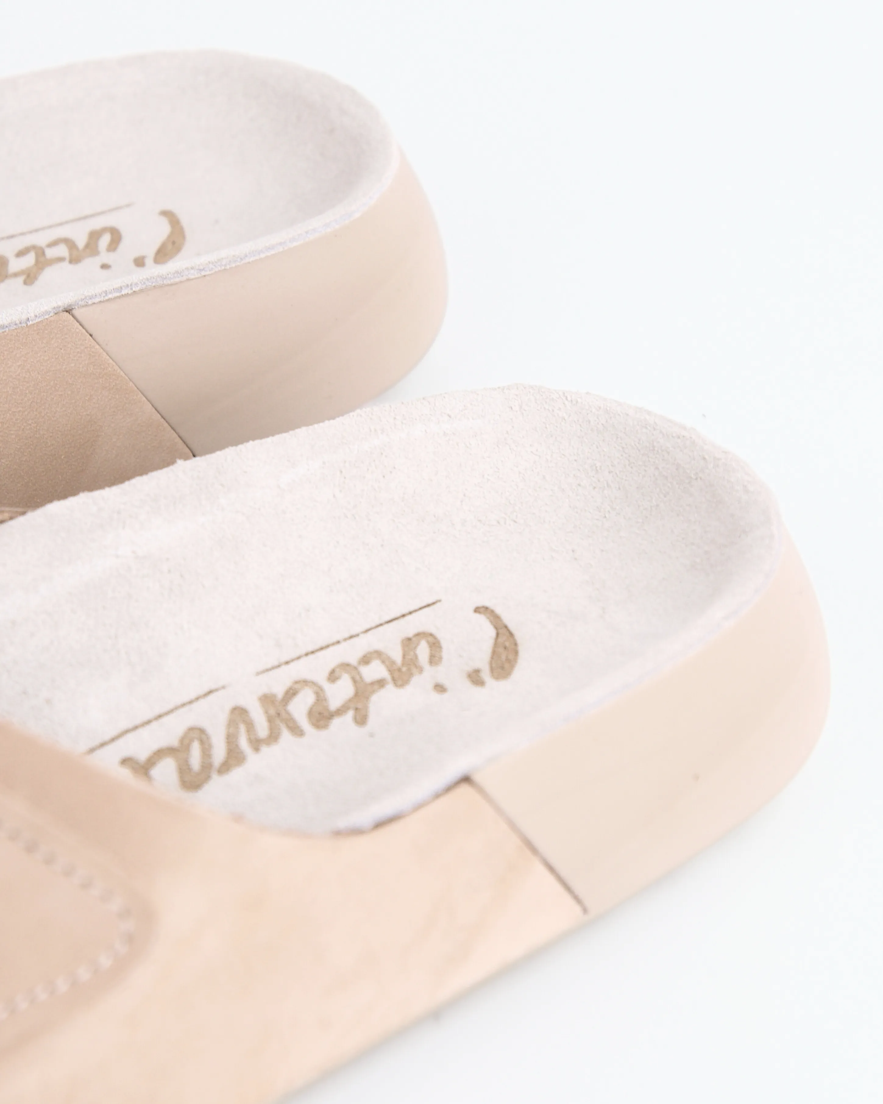 Andalusia Taupe Nubuck sold by L'Intervalle product image thumbnail 4