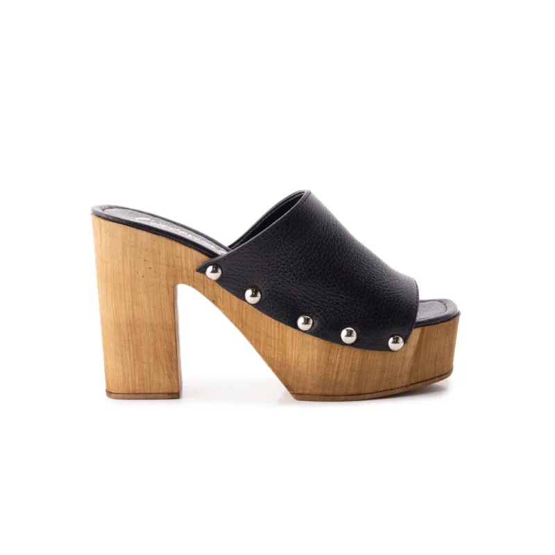 Selma Black Leather sold by L'Intervalle