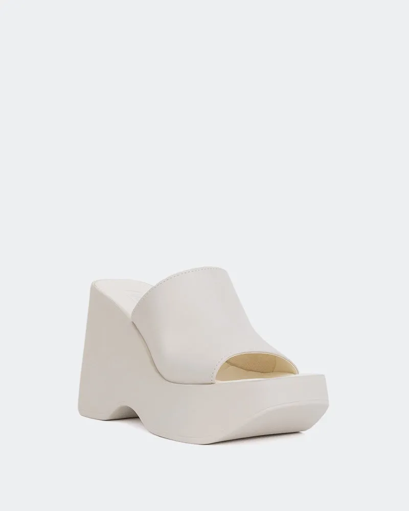 Moss Off White Leather sold by L'Intervalle product image thumbnail 2