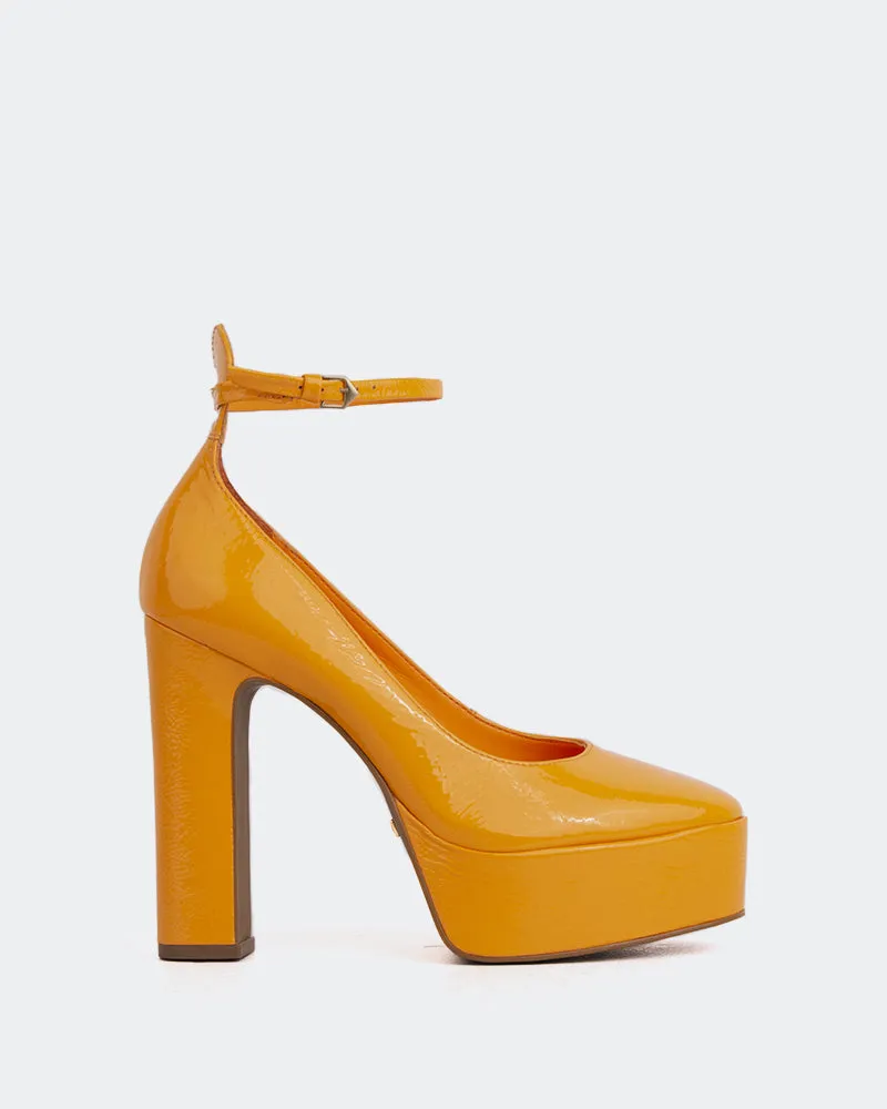 Habibi Orange Naplack sold by L'Intervalle