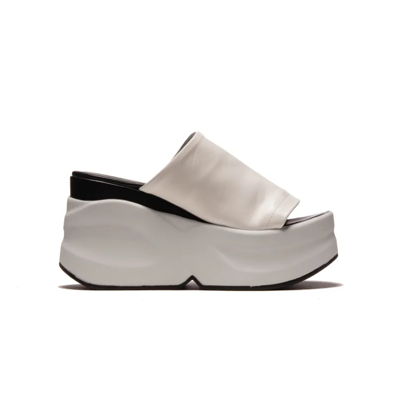 Cricket White Leather sold by L'Intervalle