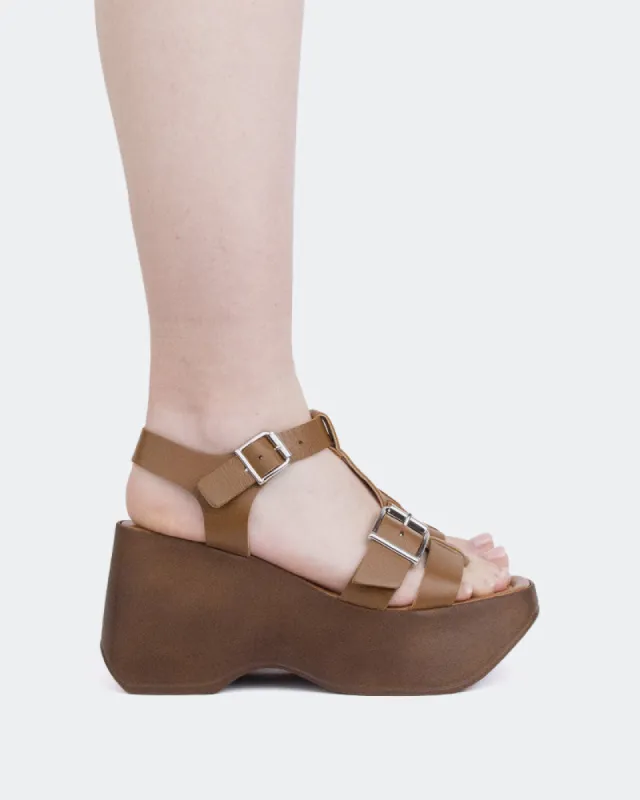 Brinkly Tan Leather sold by L'Intervalle