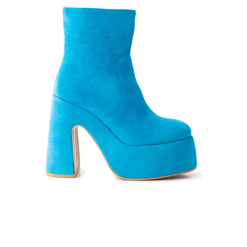 Daze Blue Suede sold by L'Intervalle