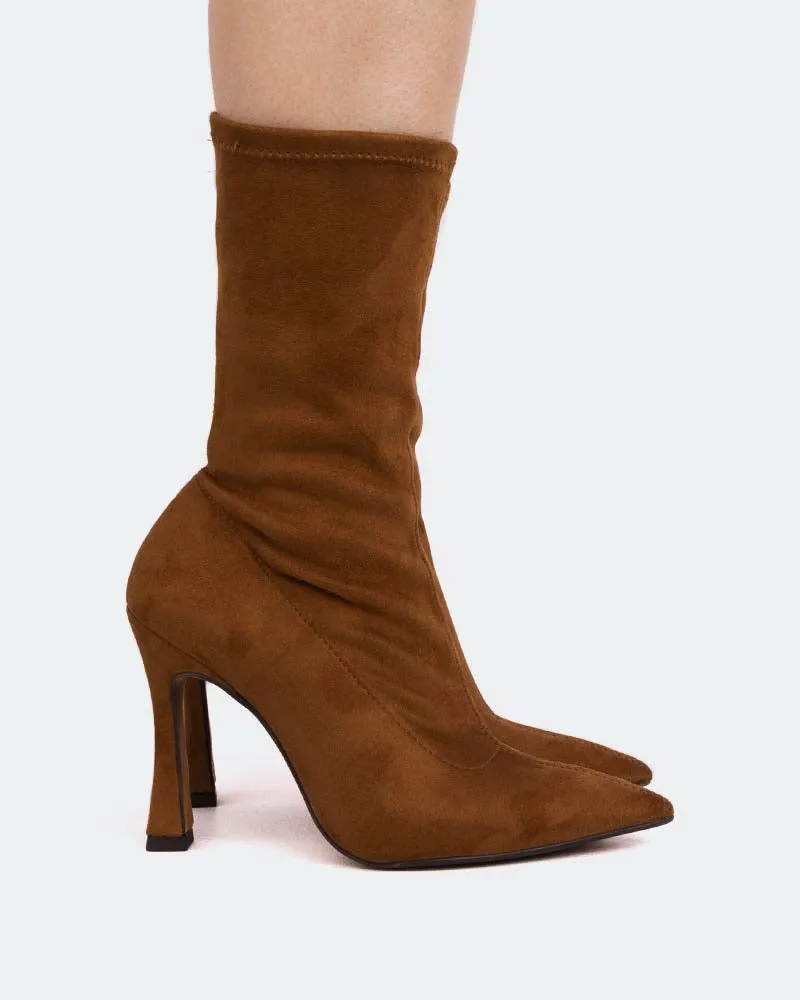 Èze Tan Suede Stretch sold by L'Intervalle