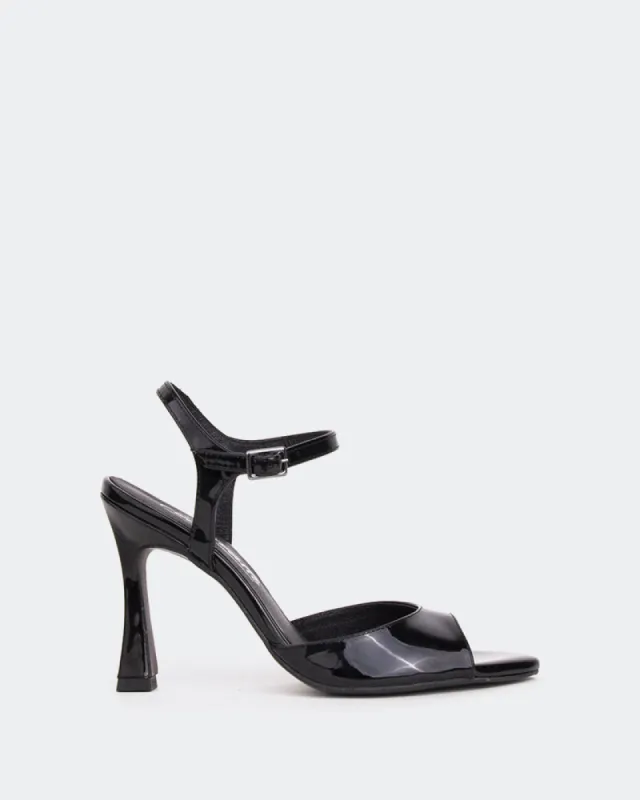 Miracle Black Patent/Vernis Noir sold by L'Intervalle