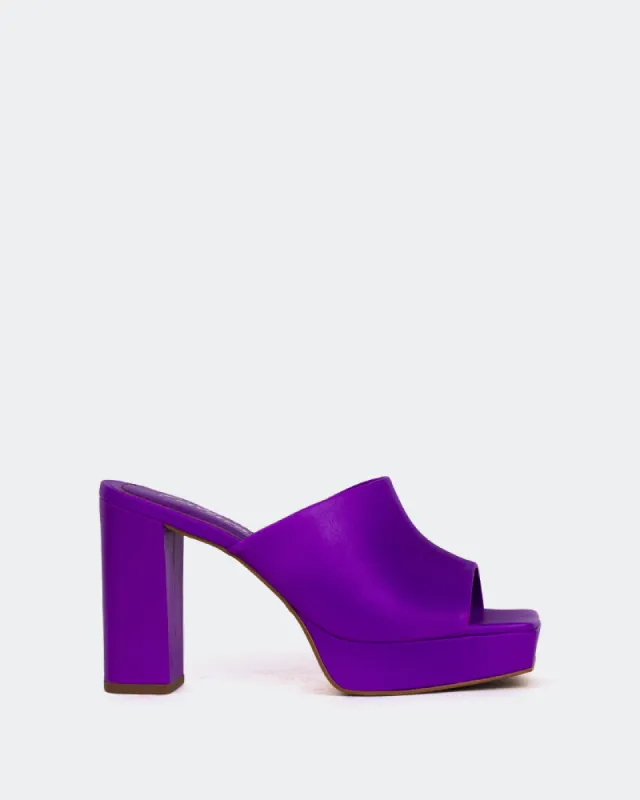 Republic, Purple Leather/Cuir Violet sold by L'Intervalle
