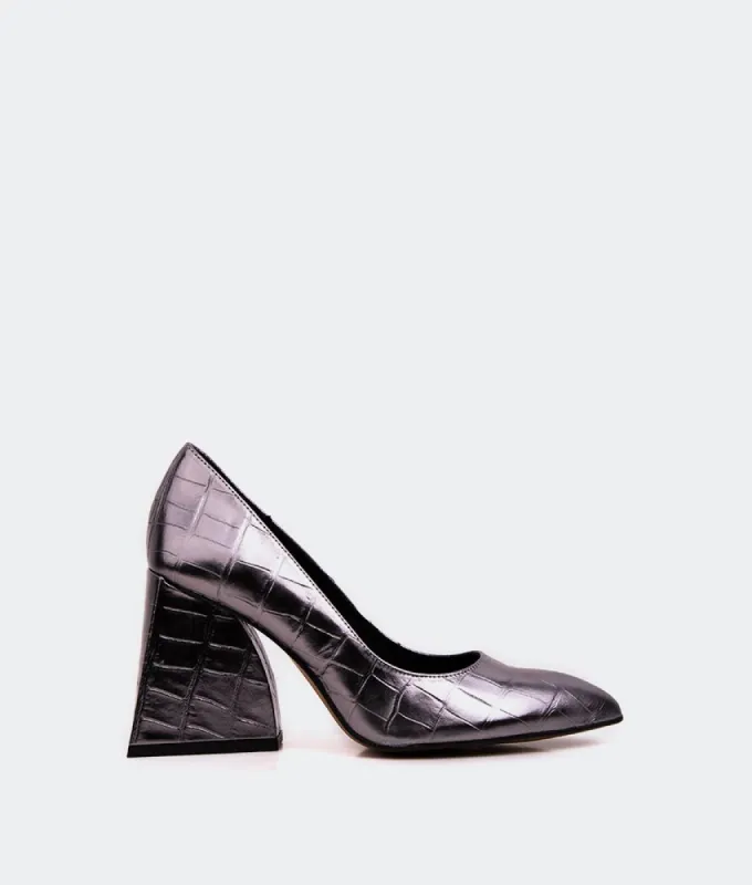 Sioux Pewter Metallic sold by L'Intervalle