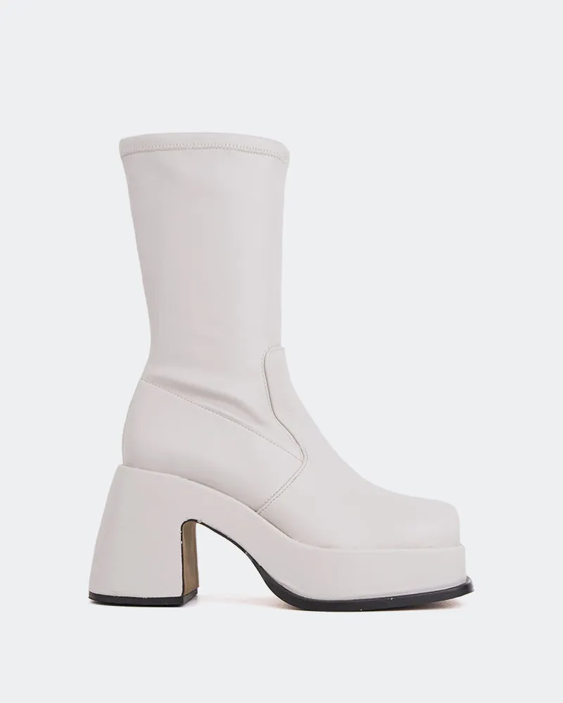 Turcot Off White Stretch sold by L'Intervalle