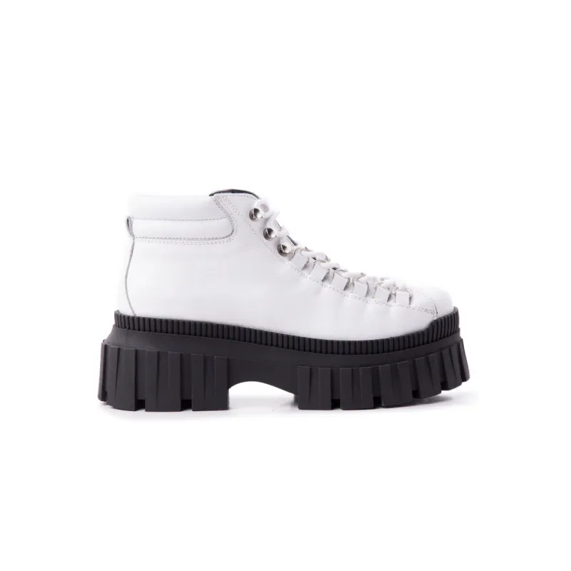 Cedric White Leather sold by L'Intervalle