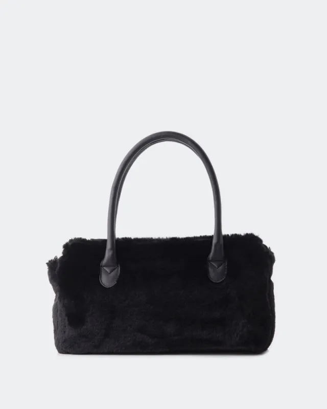 Jean fur sold by L'Intervalle