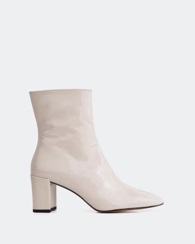 Jepson Off White Patent sold by L'Intervalle