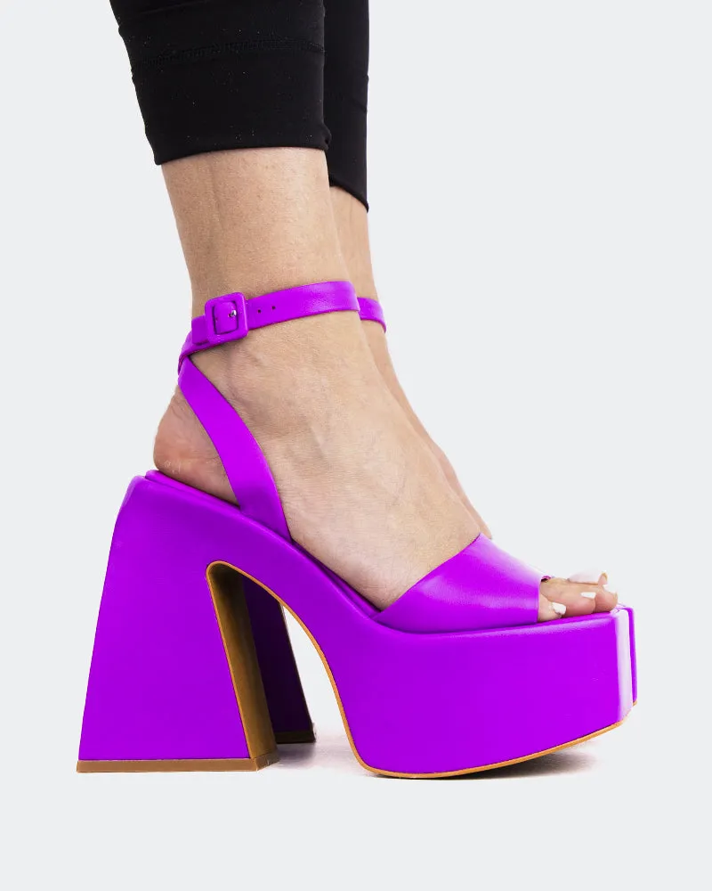 Scorpios Purple Leather sold by L'Intervalle