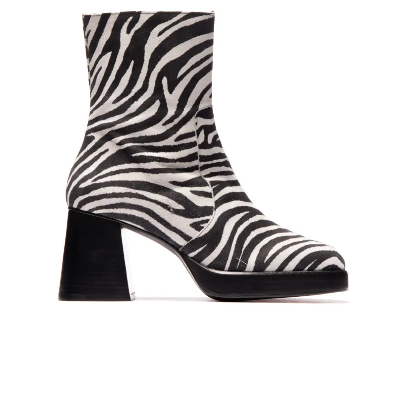 Sullivan Zebra Print sold by L'Intervalle