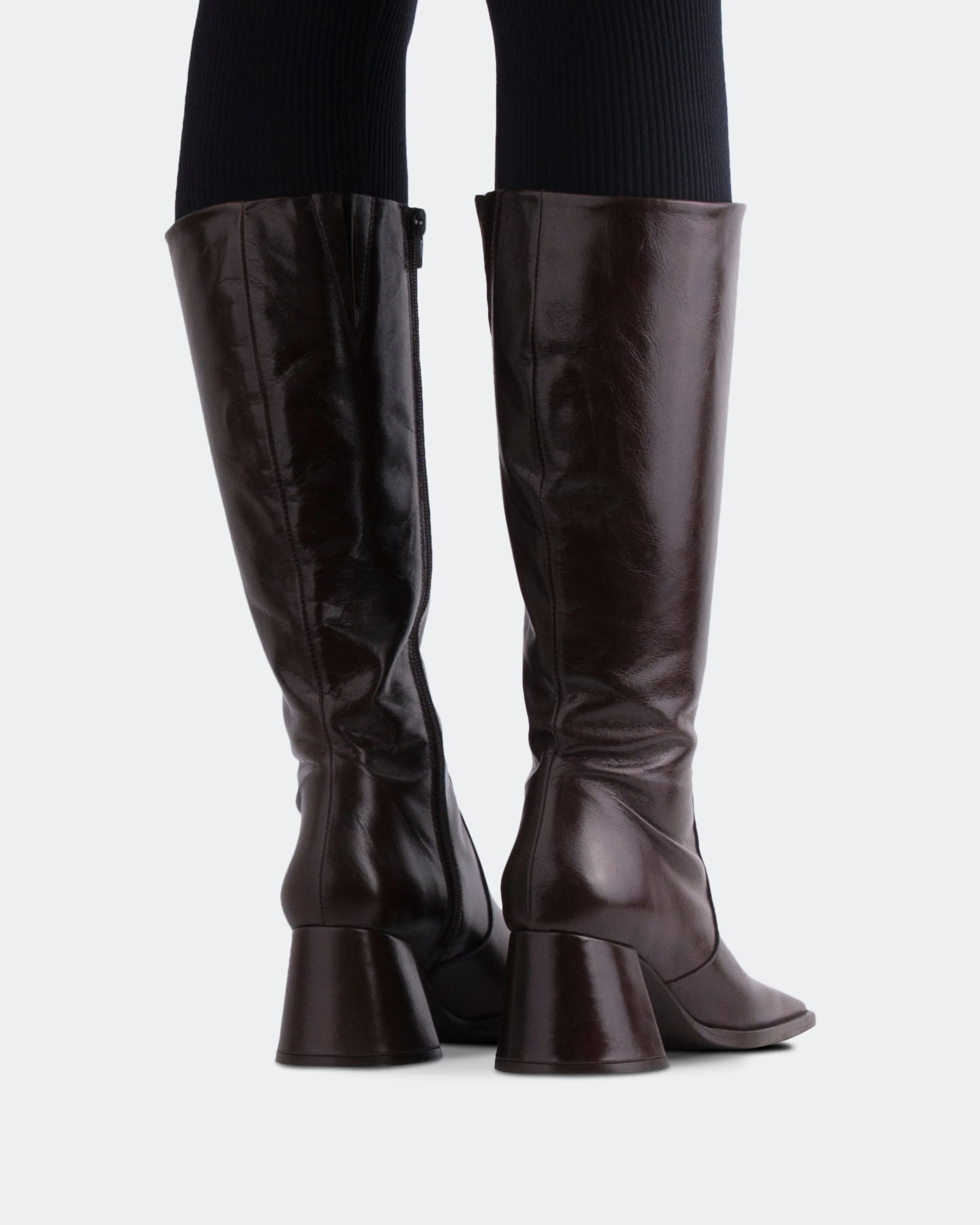 Melland Brown Leather sold by L'Intervalle product image thumbnail 4