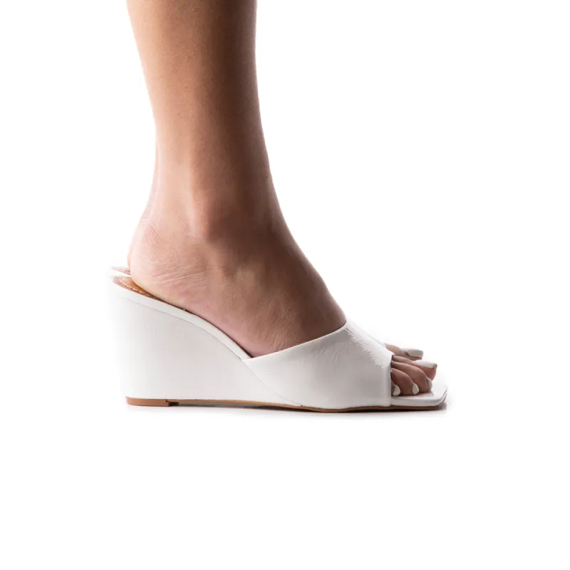 Toscana White Naplack sold by L'Intervalle